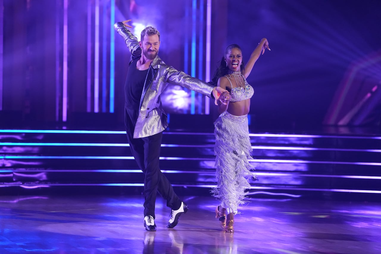 How to watch dancing with the stars live