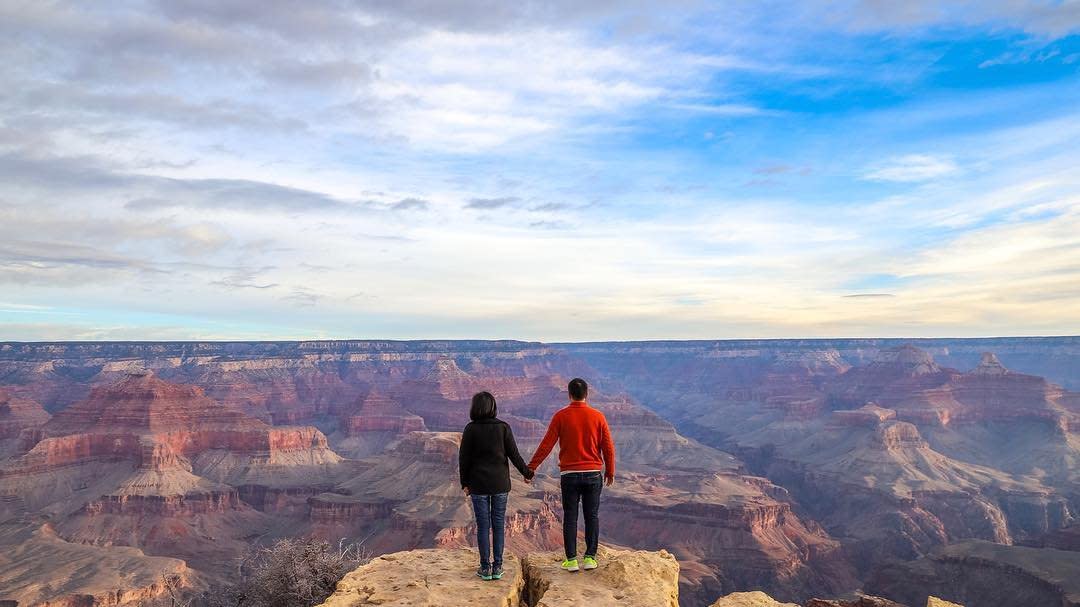 How far is grand canyon to phoenix arizona