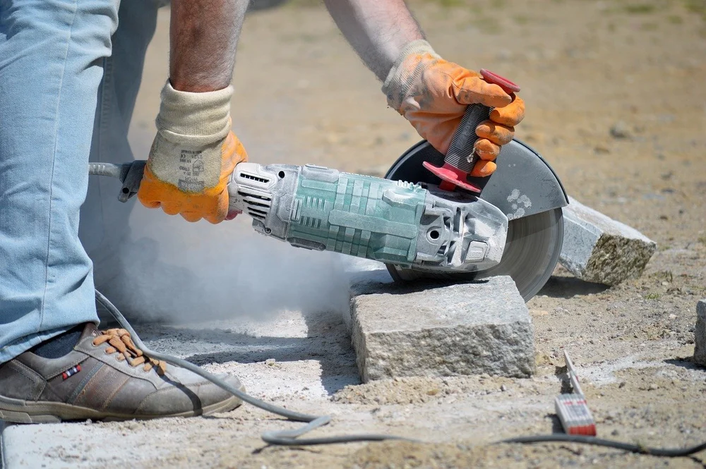 How to cut granite countertop